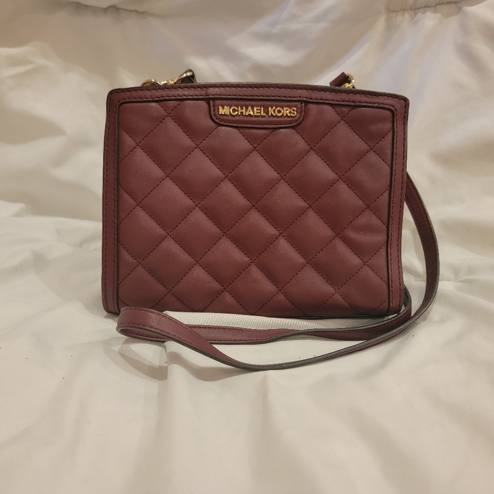 Michael Kors Selma Quilted Mini Messanger Bag